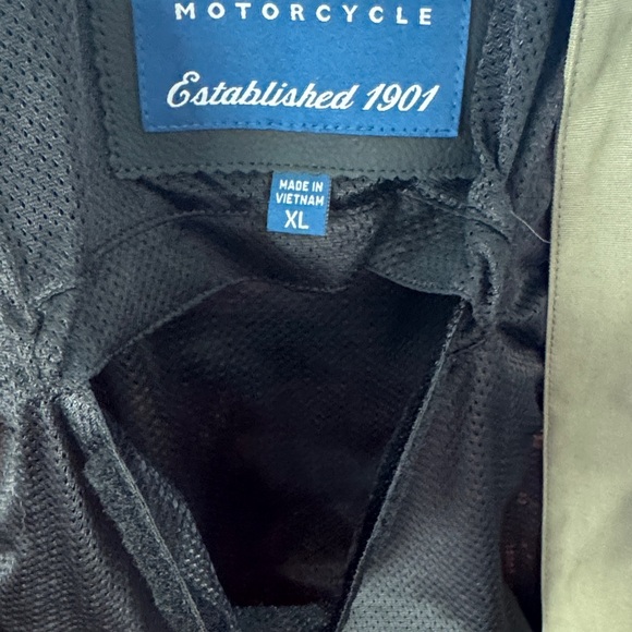 Olive Green Military Jacket - Picture 4 of 10